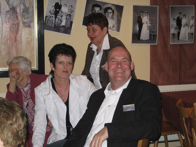 2%20037%20Mien%20Ai%20Nelke